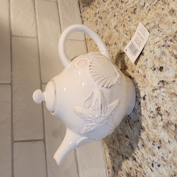 Burton and Burton Kitchen Burton And Burton Seashell Teapot Nwt